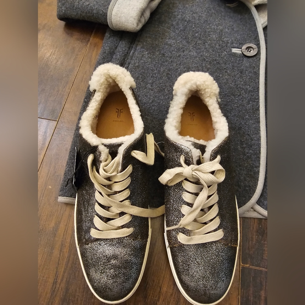 Frye leather laseup metalic shoes
